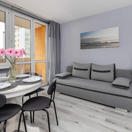 Family Apartment With Balcony In Gdynia By Noclegi Renters Экстерьер фото
