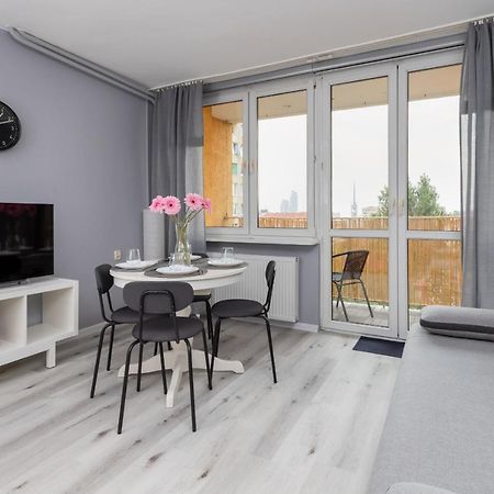 Family Apartment With Balcony In Gdynia By Noclegi Renters Экстерьер фото